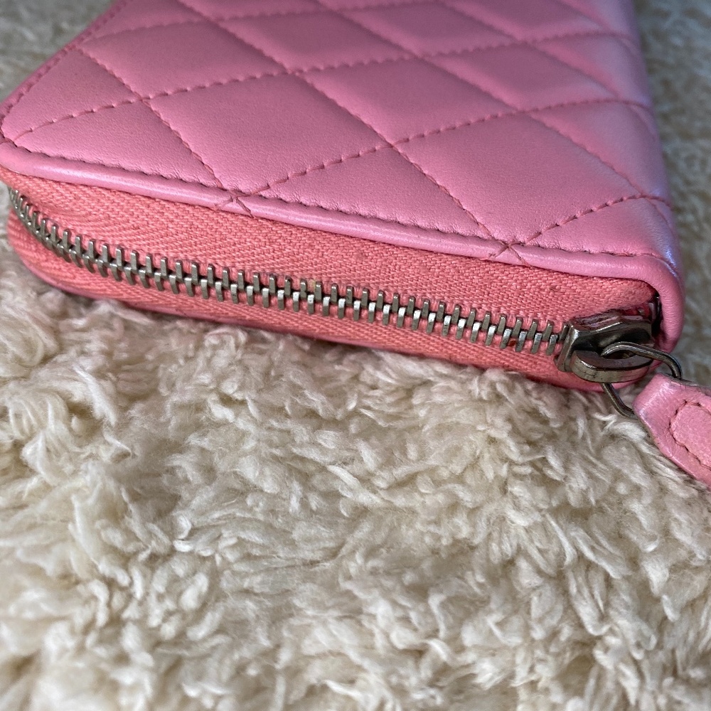 Chanel Pink Quilted Lambskin Zippy Wallet - Picture 6 of 10